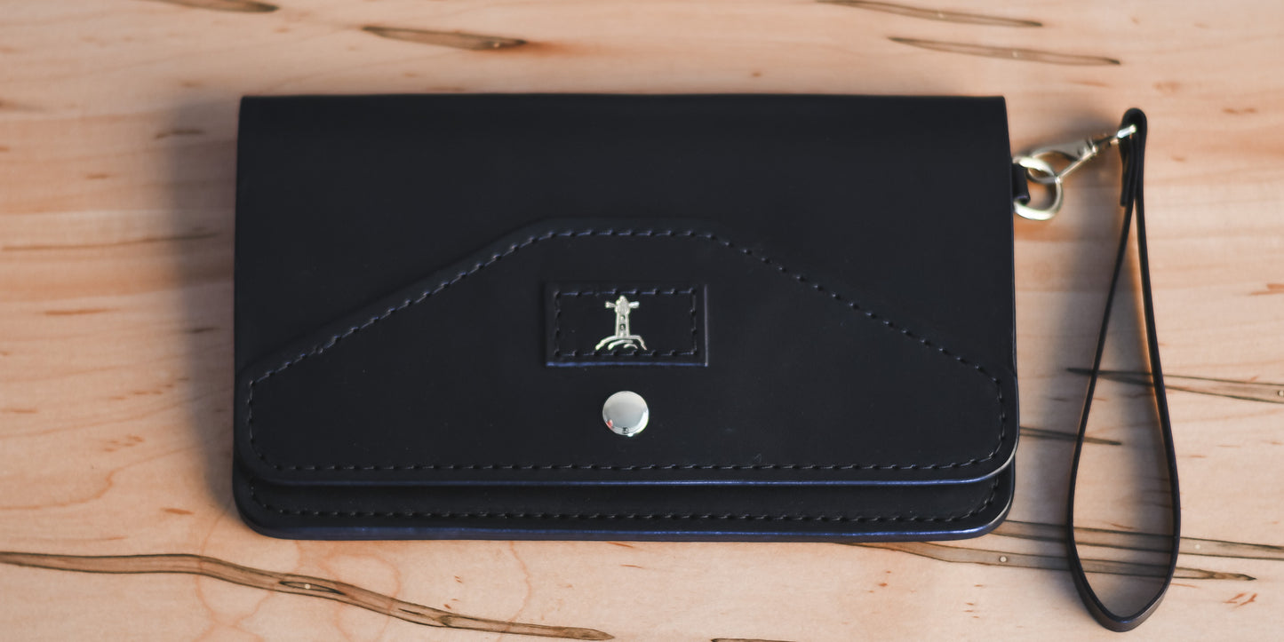 The Wayfinder Clutch