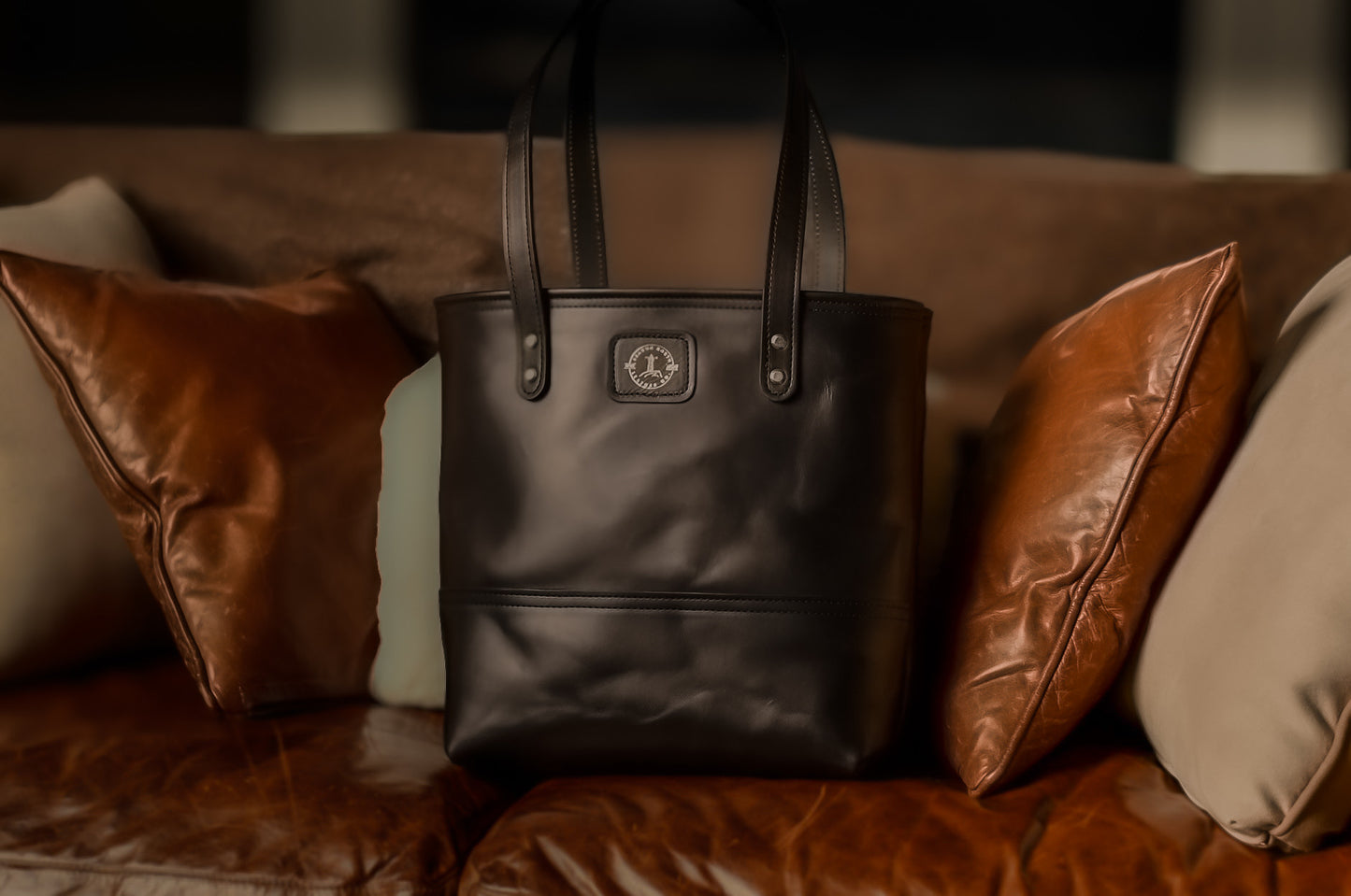 The Beacon Market Tote Bag - Black