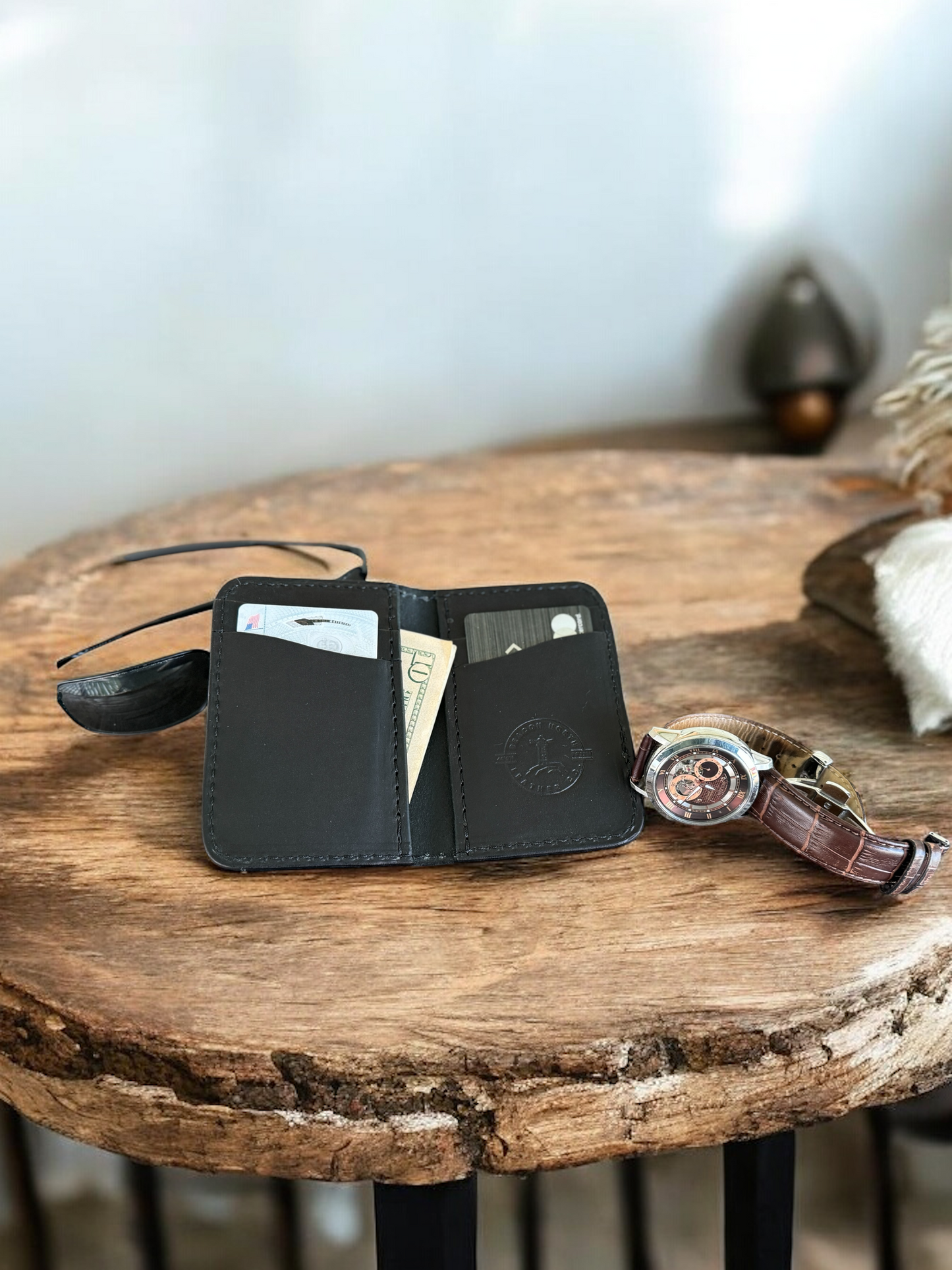 The Headway Vertical Wallet
